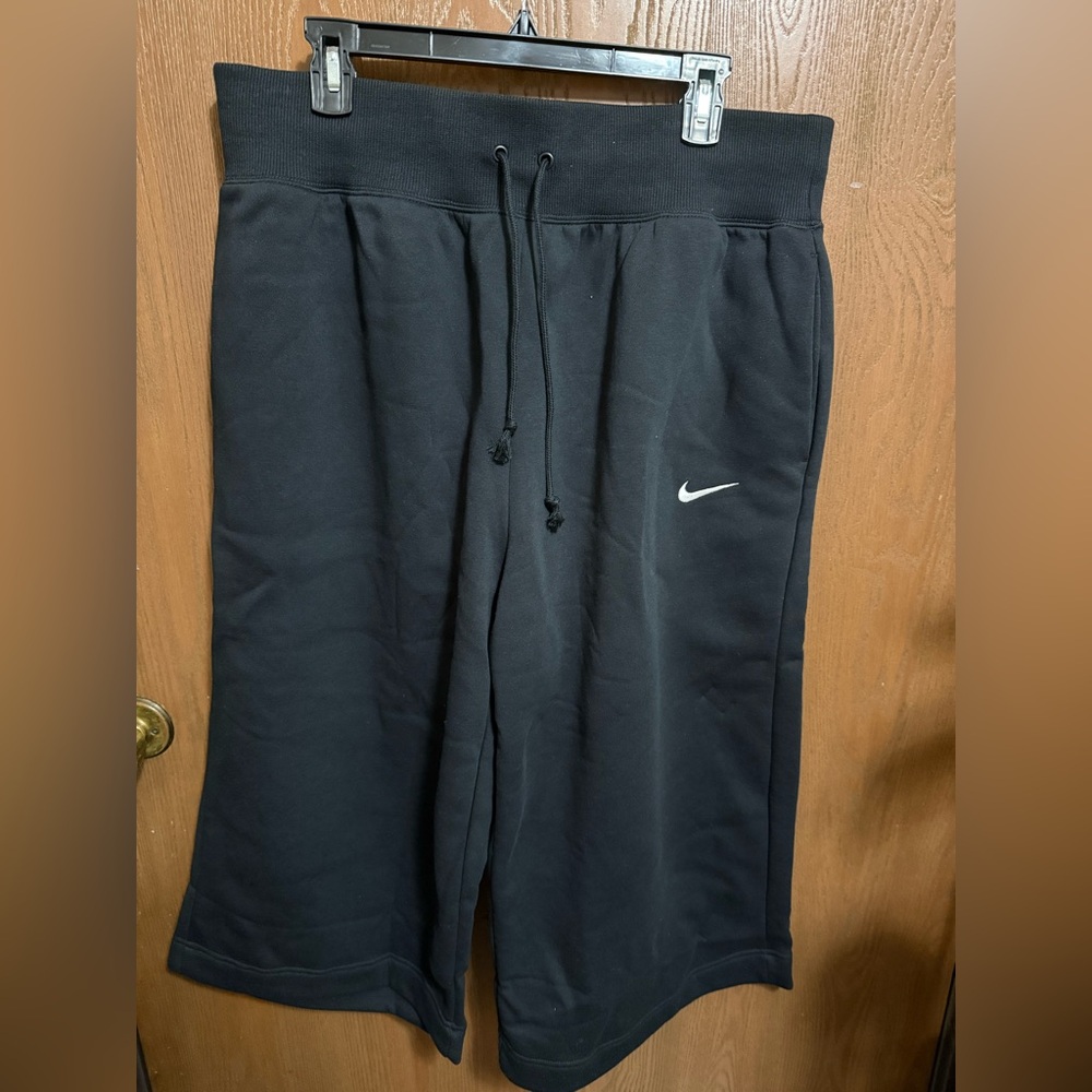 Nike Black Capri Joggers